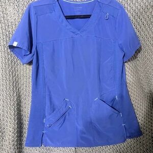 Vibrant Blue Short Sleeve Tee with Soft Fabric and Casual Fit